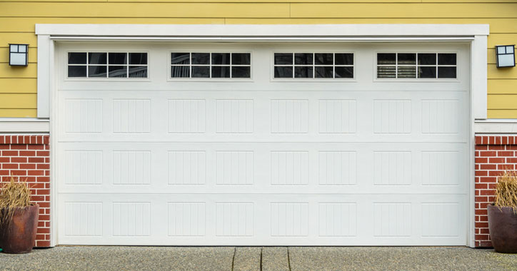 Off tracks garage door repair Sumner