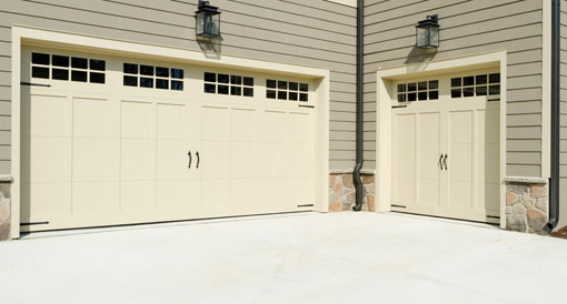 Overhead door installer Sumner